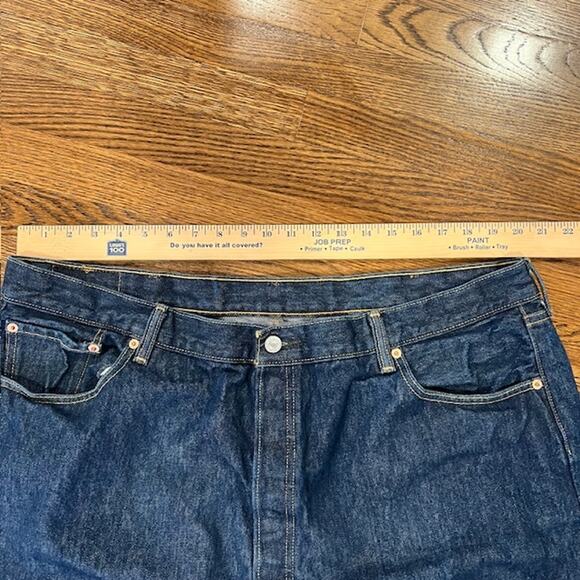 Levi's 501 Button Fly Denim Jeans Mens 46x30 Dark Wash Straight Leg Shrink toFit - Picture 4 of 10